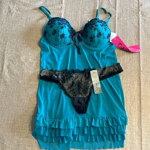 Lingerie Bundle - Picture 1 of 2